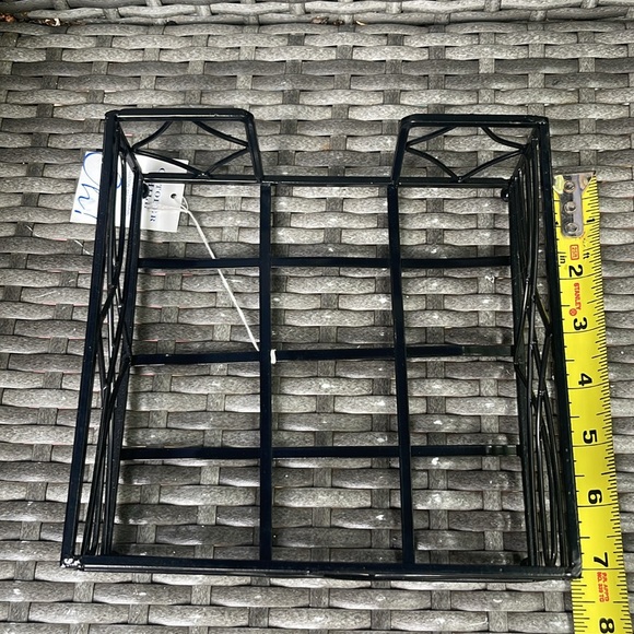 October Hill Black Metal Napkin Holder w Cypress Hill Pressed Perfect Napkins - Picture 4 of 7